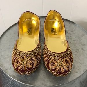 Beautiful Milli Chappal Lahore Flats